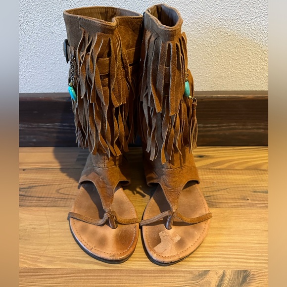 Rare! HTF Spell and the Gypsy Pocahontas Sandals Size 39 - Picture 2 of 9